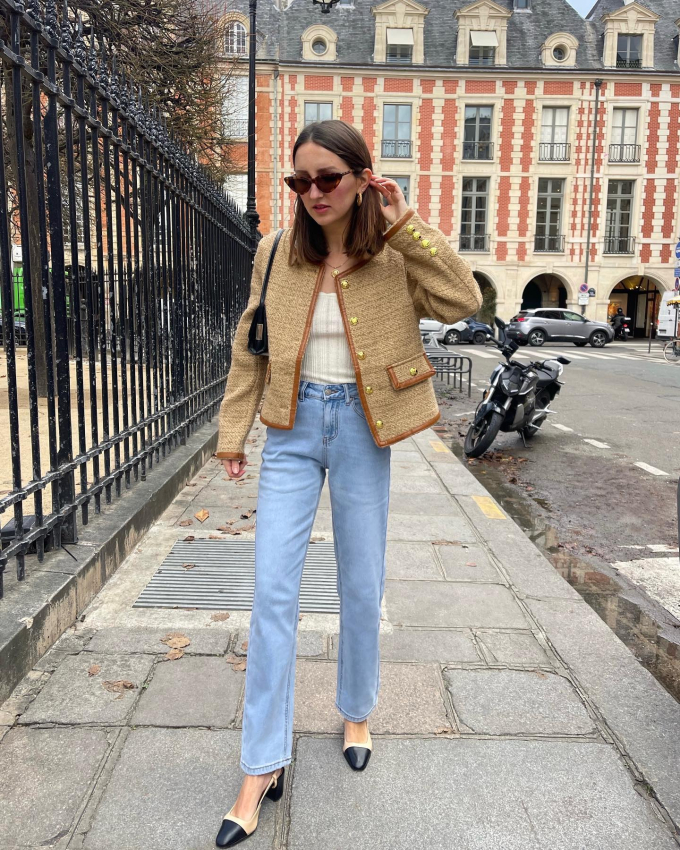 4 kiểu quần jeans tôn dáng, thanh lịch được phụ nữ Pháp diện từ năm này qua năm khác - Ảnh 1. 4 kiểu quần jeans tôn dáng, thanh lịch được phụ nữ Pháp diện từ năm này qua năm khác - Ảnh 1.