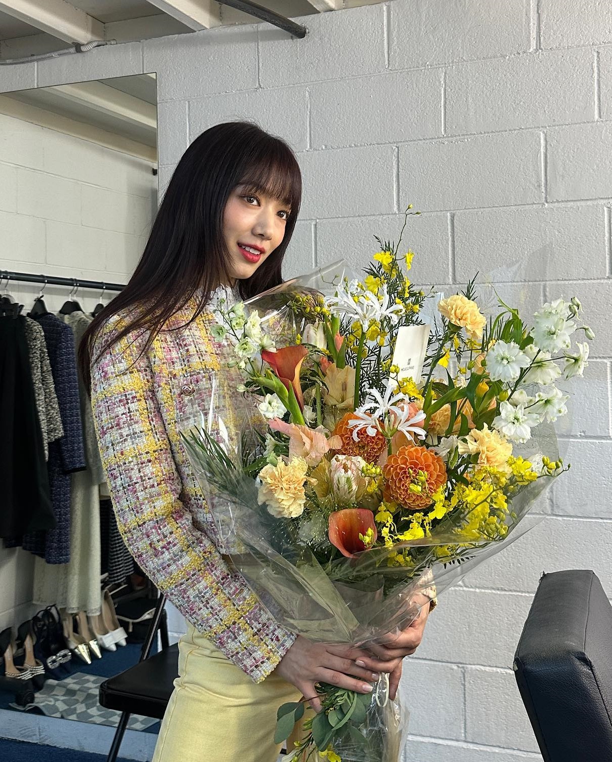 Bộ sưu tập áo khoác đẹp mê của Park Shin Hye: Toàn kiểu sang trọng và trẻ trung, phù hợp với tuổi ngoài 30 - Ảnh 4. Bộ sưu tập áo khoác đẹp mê của Park Shin Hye: Toàn kiểu sang trọng và trẻ trung, phù hợp với tuổi ngoài 30 - Ảnh 4.
