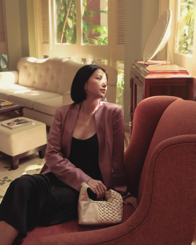 Tham khảo Hoa hậu Phương Khánh cách mặc đẹp và sang chảnh cho nàng tóc ngắn - Ảnh 7. Tham khảo Hoa hậu Phương Khánh cách mặc đẹp và sang chảnh cho nàng tóc ngắn - Ảnh 7.
