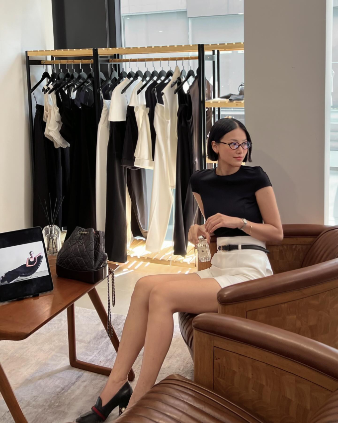 Tham khảo Hoa hậu Phương Khánh cách mặc đẹp và sang chảnh cho nàng tóc ngắn - Ảnh 2. Tham khảo Hoa hậu Phương Khánh cách mặc đẹp và sang chảnh cho nàng tóc ngắn - Ảnh 2.